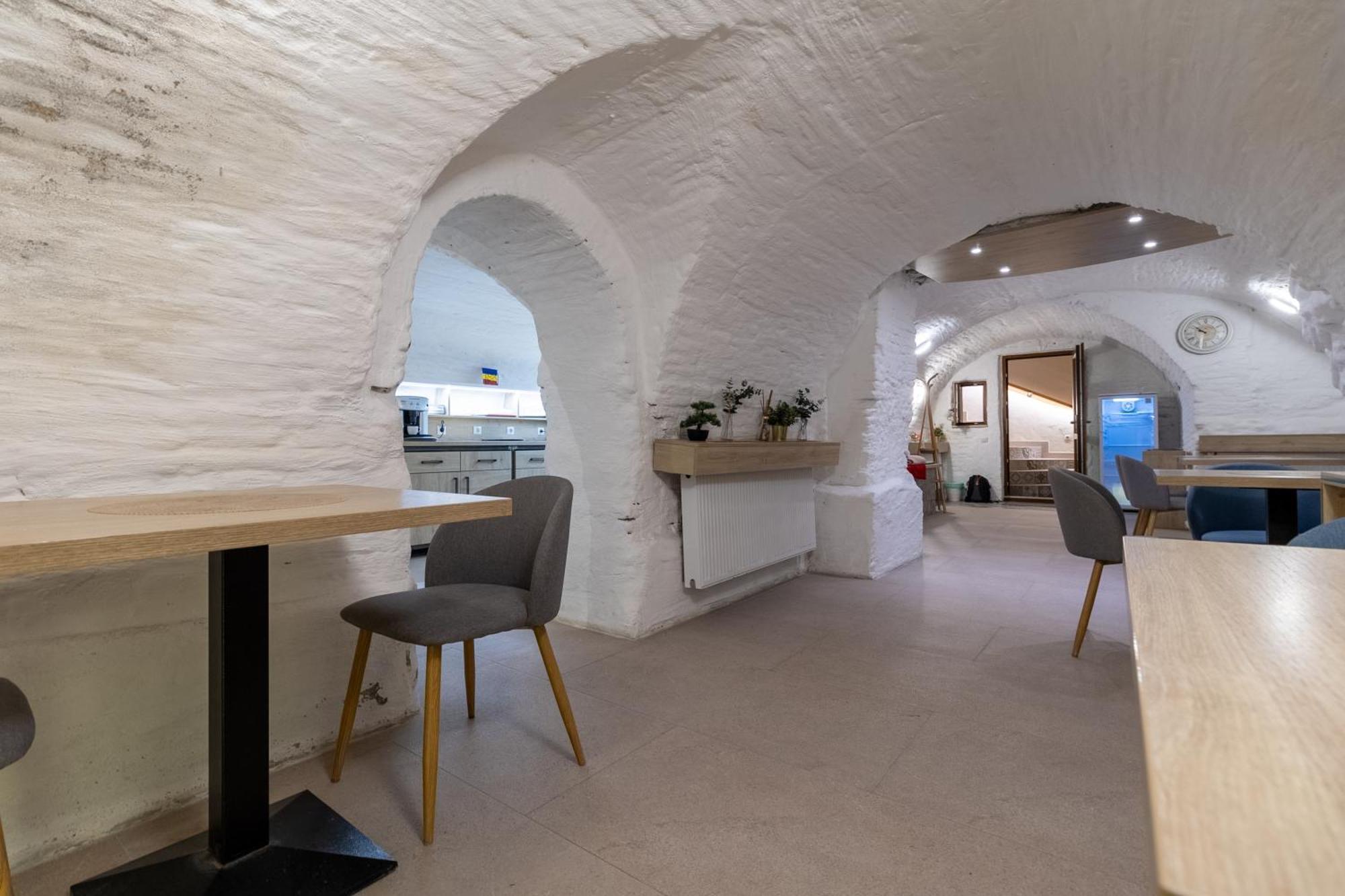 Отель Lumiere House Сибиу Экстерьер фото